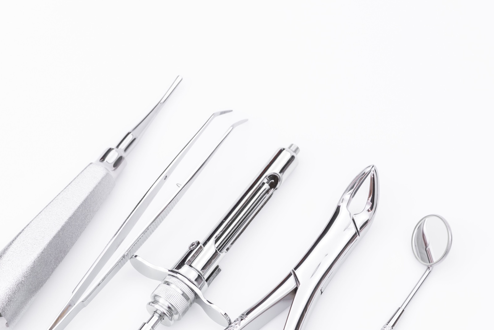 Polished surgical instruments